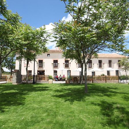 Hotel La Fonda De La Estacion La Puebla De Valverde Zewnętrze zdjęcie