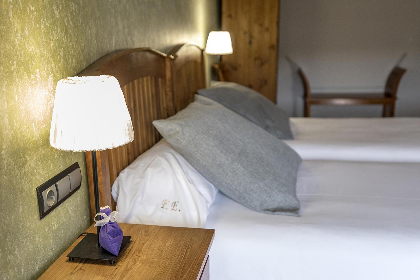 Hotel La Fonda De La Estacion La Puebla De Valverde Pokój zdjęcie