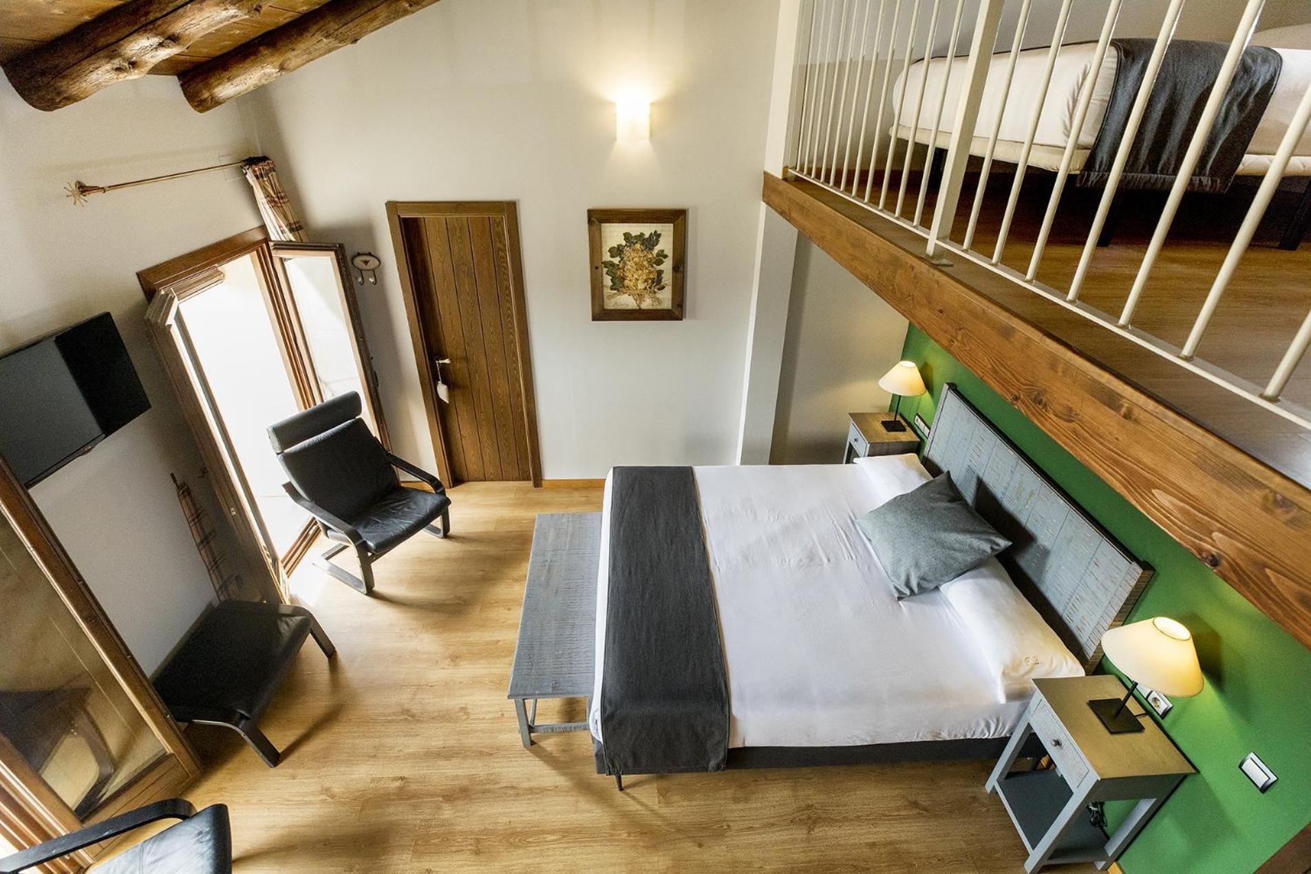 Hotel La Fonda De La Estacion La Puebla De Valverde Zewnętrze zdjęcie